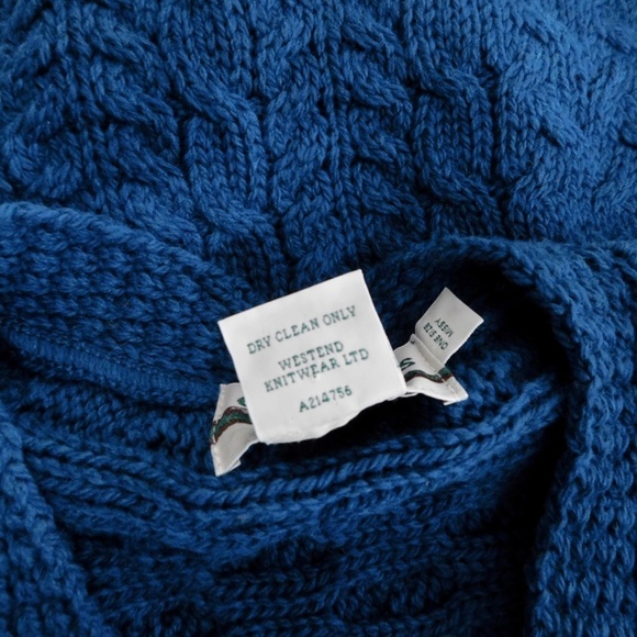 ARAN CRAFTS Irish Ireland Blue Merino Wool Cable Knit Cape Sweater One Size - Picture 10 of 11